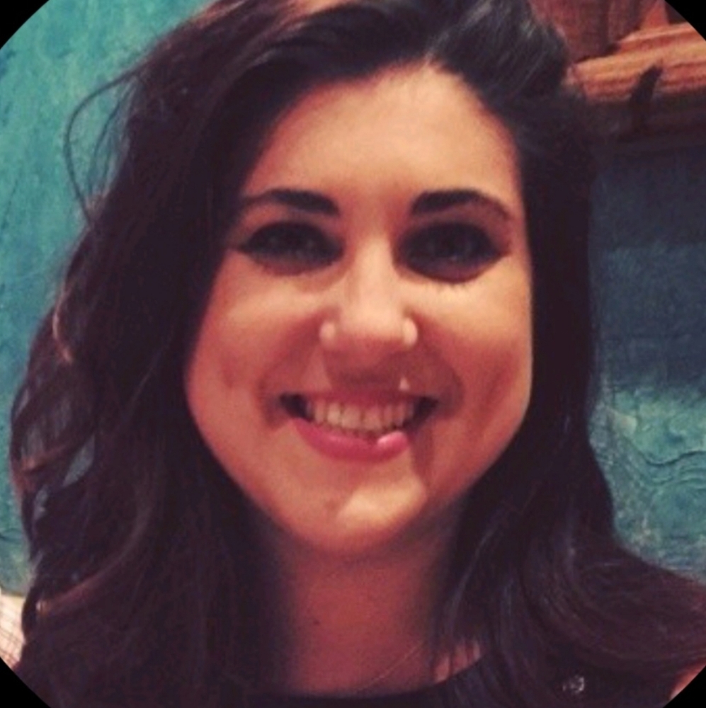 Meet your Posher, Maura